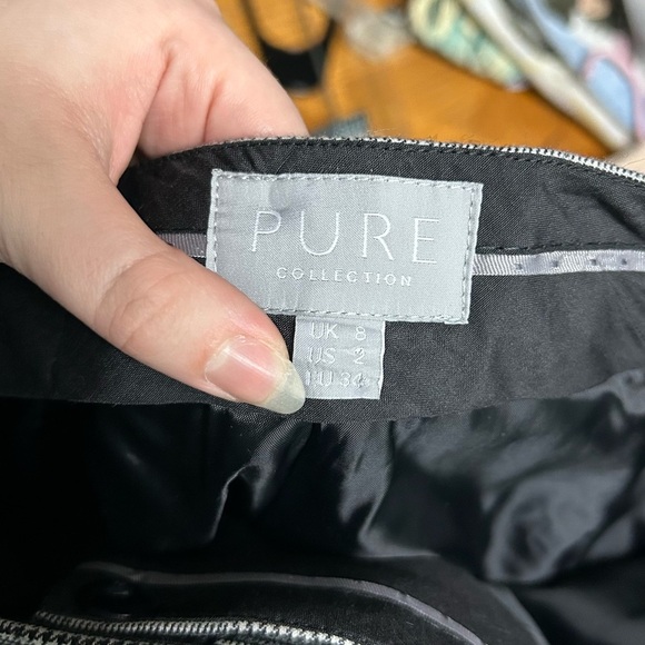Pure Collection Houndstooth Printed Wool Pants - Picture 10 of 10